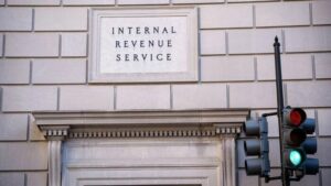 irs-restores-20-000-reporting-threshold-for-form-1099-k