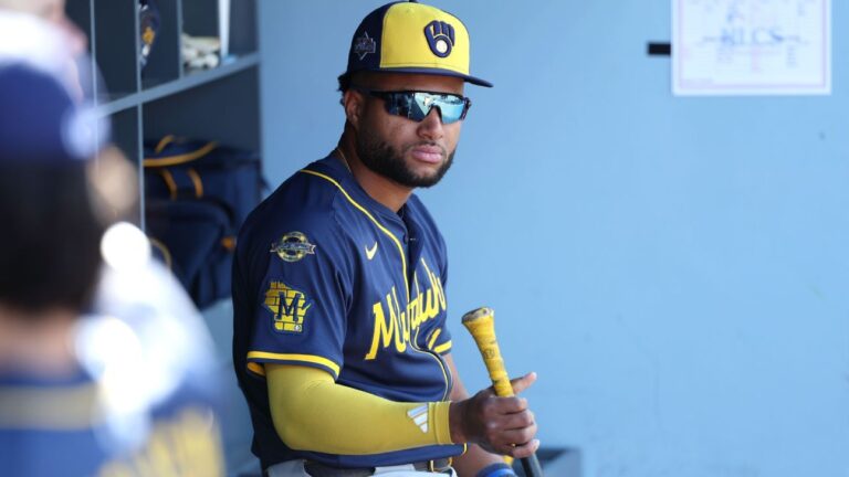 jackson-chourio-returns-to-brewers-lineup-for-crucial-nlcs-game-4