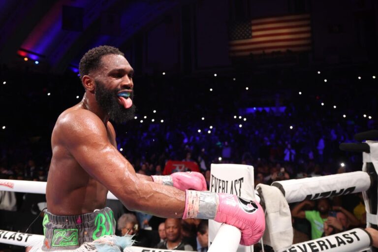 jaron-ennis-dominates-uisma-lima-with-first-round-tko-victory