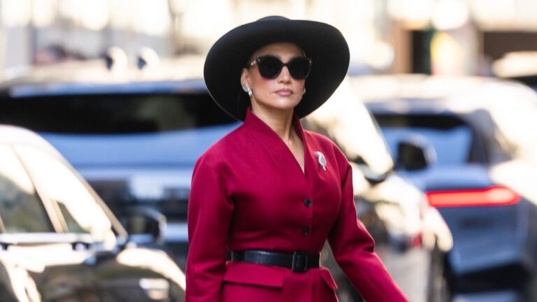 jennifer-lopez-revives-classic-dior-glamour-in-nyc