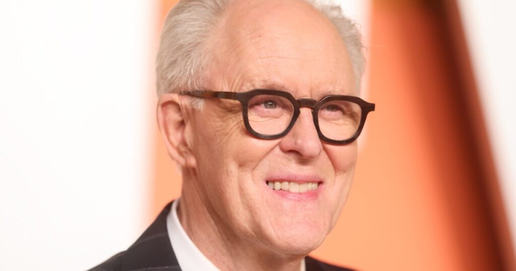 john-lithgow-s-dumbledore-stirs-debate-among-fans-of-harry-potter