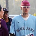 justin-bieber-heckled-at-dodgers-game-retreats-to-private-suite