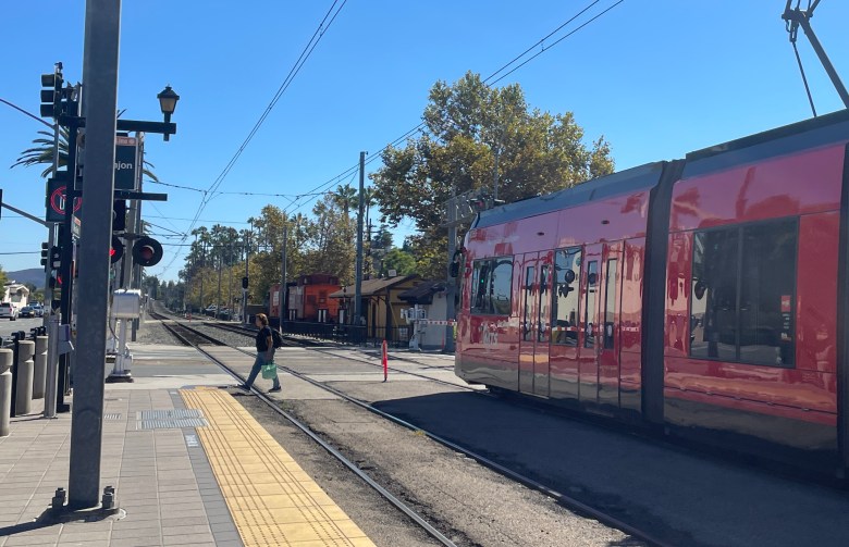 la-mesa-hosts-community-pop-up-for-trolley-safety-feedback