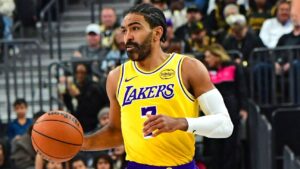 lakers-gabe-vincent-out-2-4-weeks-after-ankle-injury
