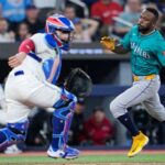 mariners-and-blue-jays-face-off-in-must-watch-game-7-tonight-
