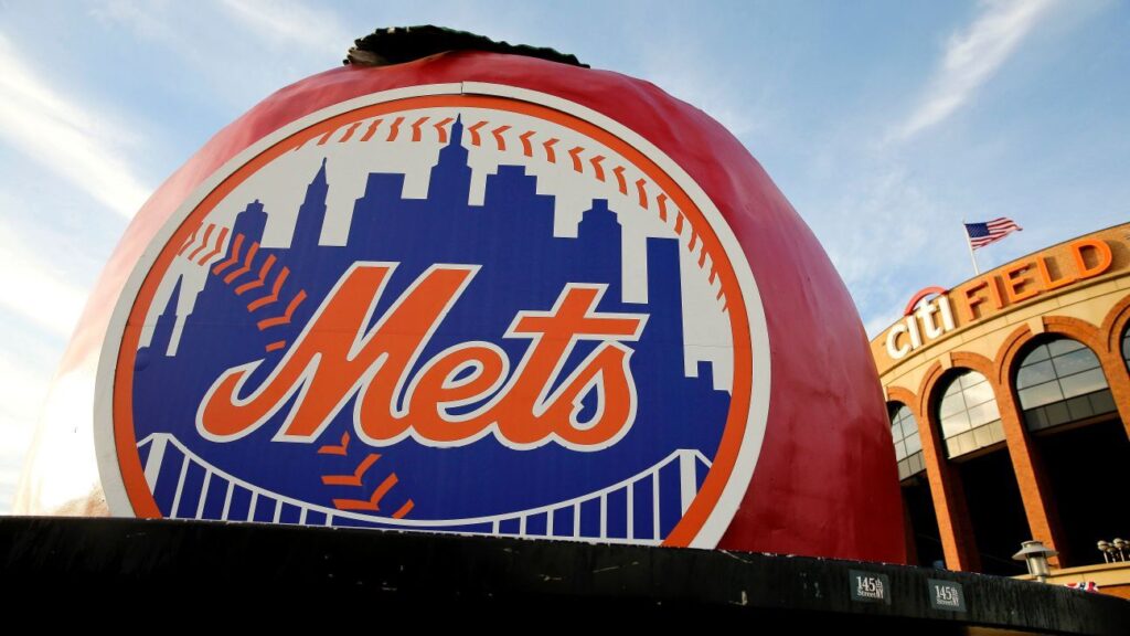 mets-announce-major-staff-overhaul-with-new-coaches-hired-immediately