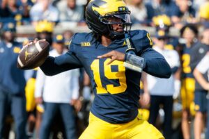 michigan-dominates-washington-24-7-key-players-shine-in-urgent-win