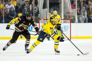 michigan-hockey-shuts-out-defending-champs-in-4-0-victory
