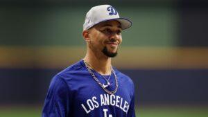 mookie-betts-wins-prestigious-clemente-award-ahead-of-world-series