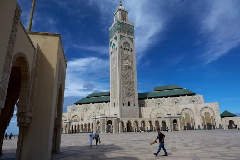 moroccan-sermons-call-youth-to-civic-engagement-after-protests