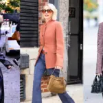 naomi-watts-shines-with-designer-handbags-on-all-s-fair-tour
