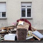neighbors-untidy-habits-disrupt-longtime-resident-s-enjoyment