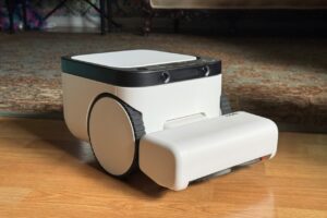 new-matic-robot-vacuum-launches-with-unique-features-and-charm
