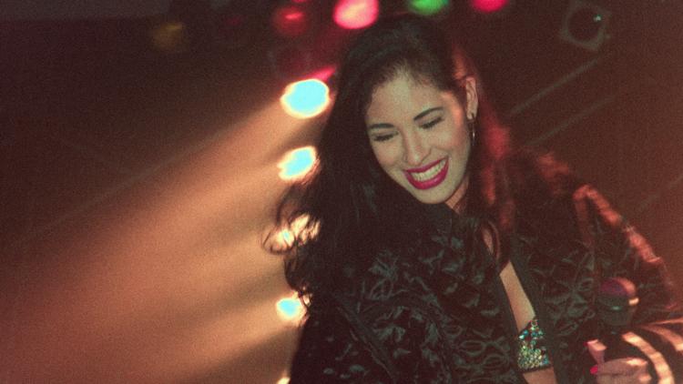 new-selena-documentary-selena-y-los-dinos-set-for-nov-17-release