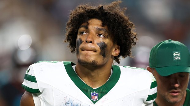new-york-jets-sign-khalil-herbert-after-allen-s-injury-setback