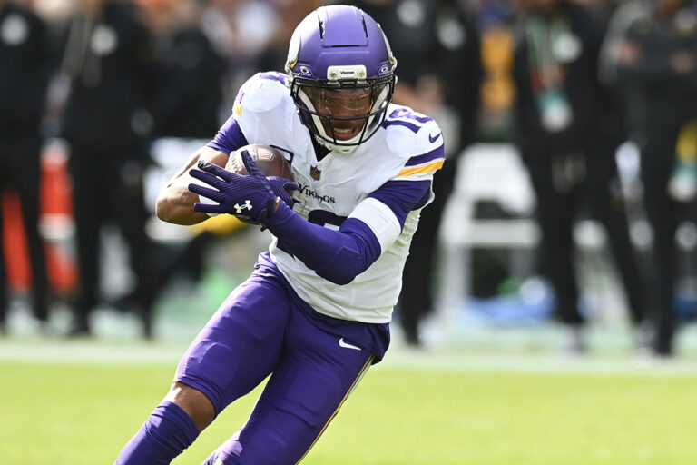nfl-thursday-night-football-vikings-chargers-game-info-stream-now-