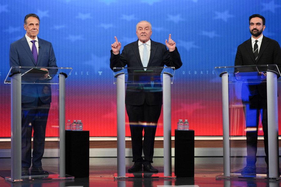 nyc-mayoral-race-heats-up-as-mamdani-targets-cuomo-s-trump-stance