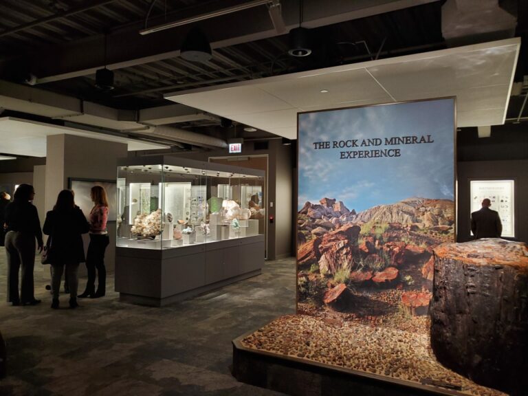 oak-brook-s-lizzadro-museum-hosts-urgent-lapidary-day-event