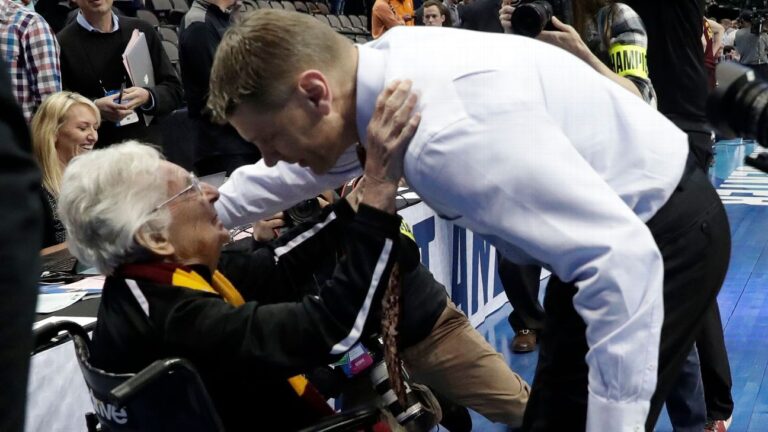 oklahoma-coach-moser-mourns-sister-jean-s-passing-at-106