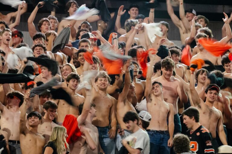 oregon-state-football-shakes-off-struggles-clinches-45-13-win