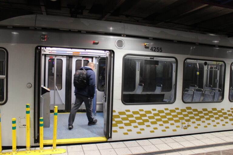 pittsburgh-transit-adjusts-downtown-service-with-shuttle-buses