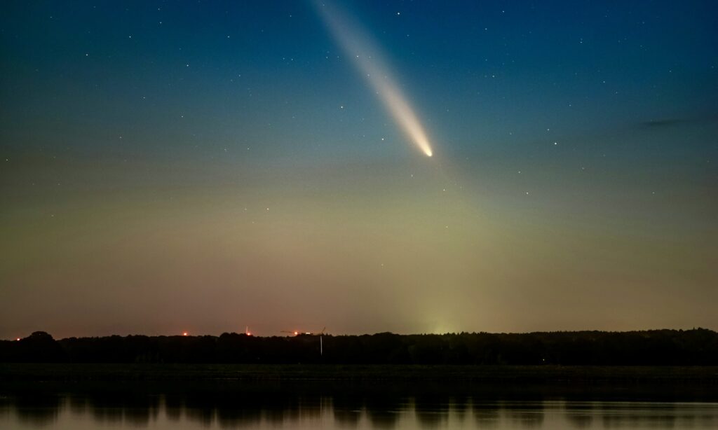plasma-physicist-claims-visibility-of-interstellar-comet-3i-atlas