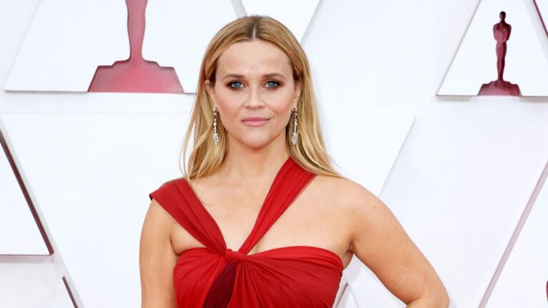 reese-witherspoon-s-dining-room-style-now-within-reach-for-25