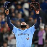 scherzer-shines-as-blue-jays-defeat-mariners-8-2-series-tied