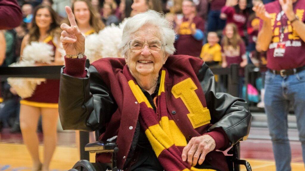 sister-jean-beloved-loyola-chicago-chaplain-passes-away-at-106