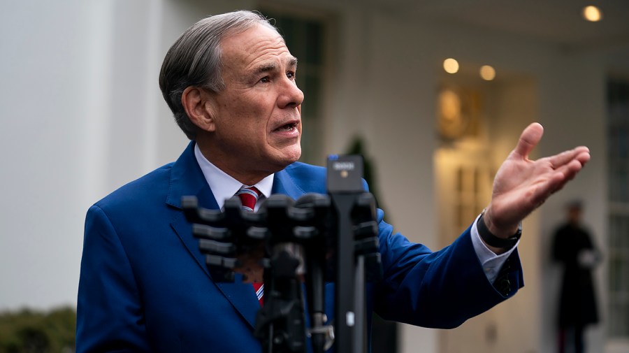 texas-governor-activates-emergency-resources-amid-wildfire-flood-risks