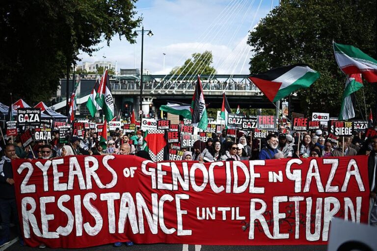 thousands-rally-in-london-for-palestine-despite-ceasefire-deal