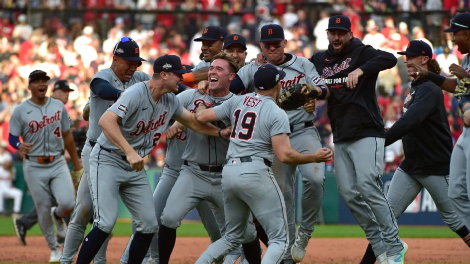 tigers-defeat-guardians-6-3-advance-to-alds-against-mariners