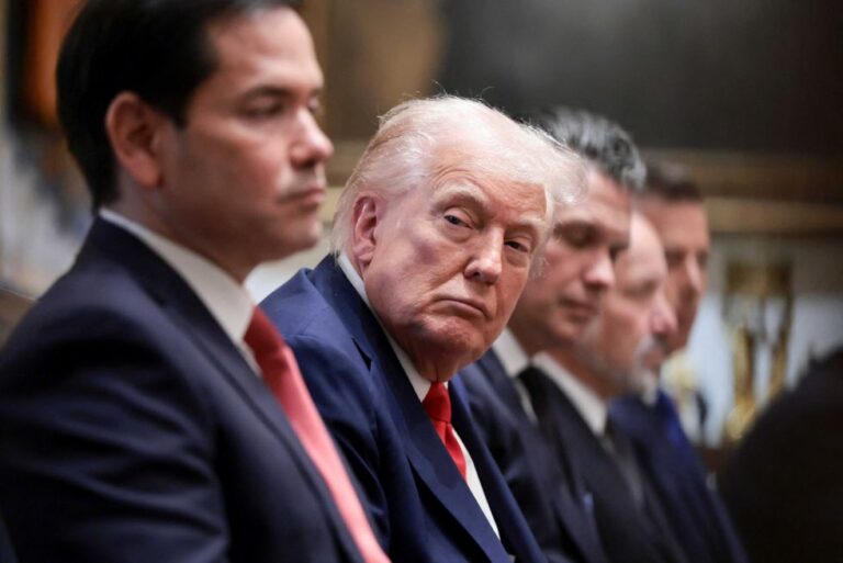 trump-plans-to-deploy-200-troops-to-israel-amid-ongoing-conflict