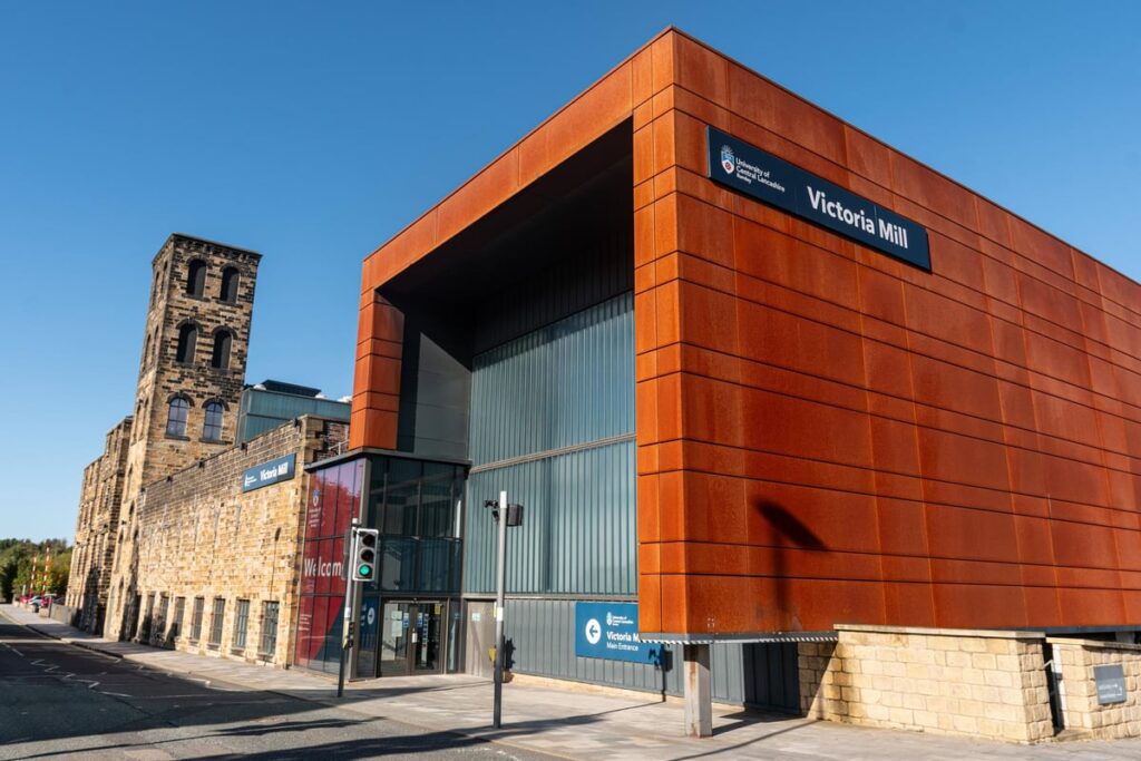 university-of-lancashire-hosts-free-community-open-day-in-burnley