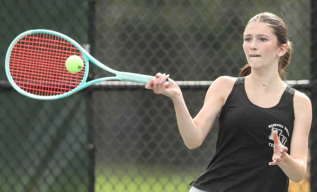 upsets-and-thrills-mark-round-1-of-2025-girls-tennis-tournament