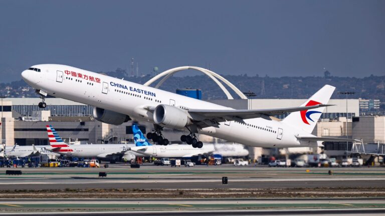 us-government-proposes-ban-on-chinese-airlines-over-russia-routes