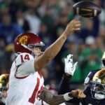 usc-falls-to-notre-dame-34-24-in-rain-soaked-rivalry-clash