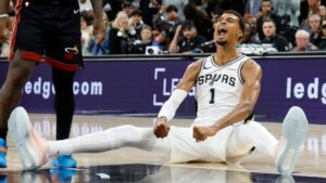 victor-wembanyama-leads-spurs-to-historic-5-0-start-