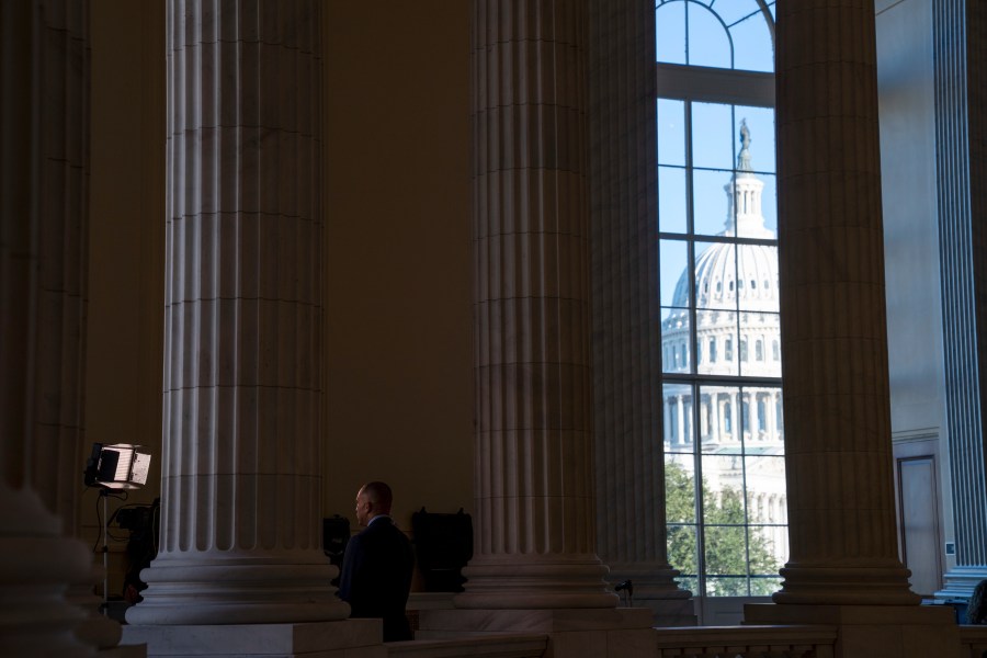 virginia-faces-strain-as-government-shutdown-hits-services-hard
