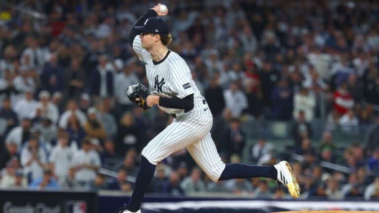 yankees-eliminate-red-sox-schlittler-strikes-out-12-in-4-0-victory