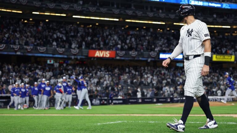 yankees-elimination-shocks-fans-after-5-2-loss-to-blue-jays