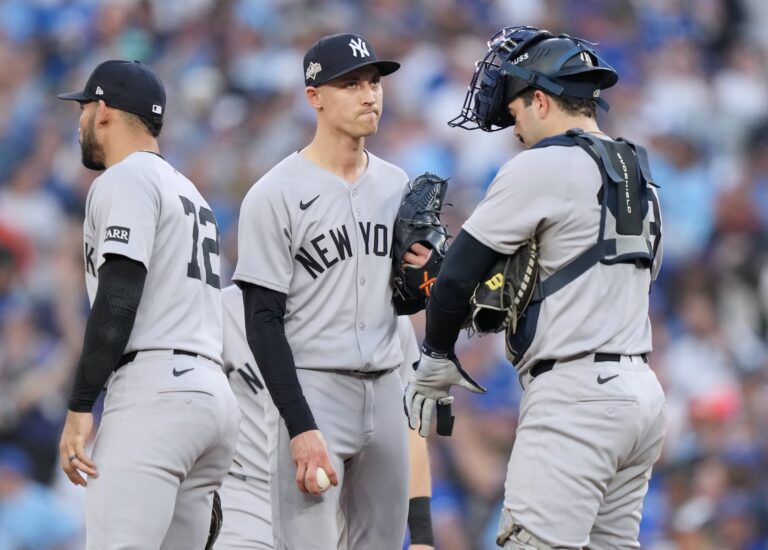 yankees-luke-weaver-faces-pitch-tipping-crisis-in-alds-game-1