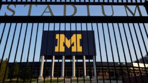 admissions-myths-debunked-who-really-reads-your-college-application-