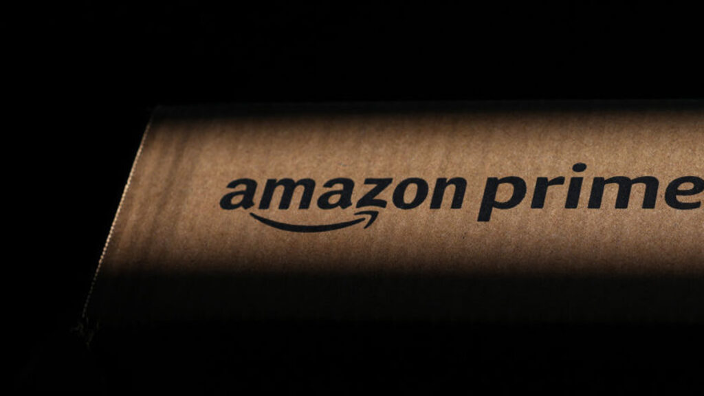 amazon-slashes-asus-laptop-price-to-180-in-black-friday-sale-