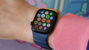 apple-watch-series-10-slashes-to-280-ahead-of-black-friday-sales