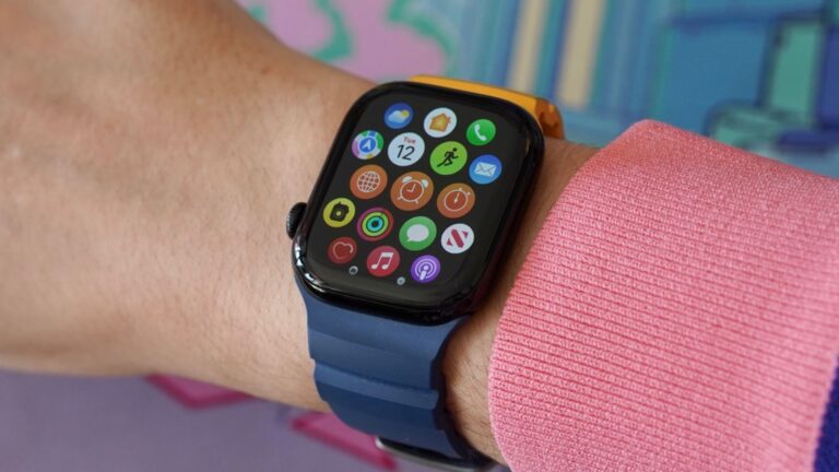 apple-watch-series-10-slashes-to-280-ahead-of-black-friday-sales
