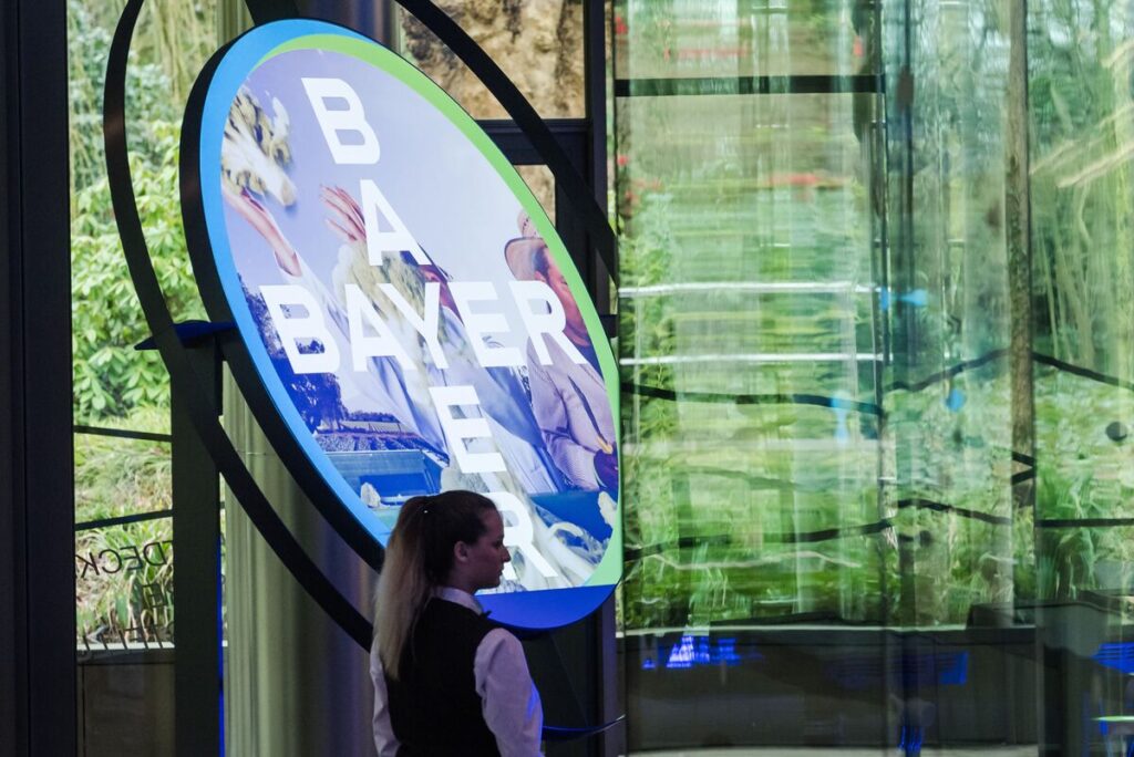 bayer-secures-us-approval-for-hyrnuo-lung-cancer-treatment