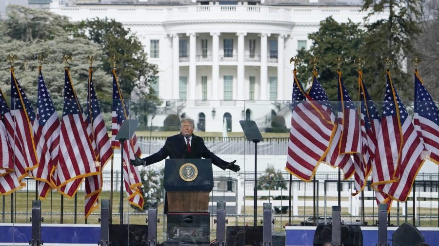 bbc-leaders-resign-amid-controversy-over-trump-speech-editing