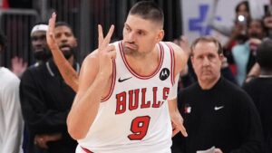 bulls-stage-historic-24-point-comeback-to-beat-76ers-113-111