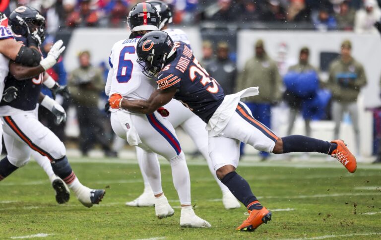 c-j-gardner-johnson-shines-with-2-sacks-leads-bears-to-24-20-win
